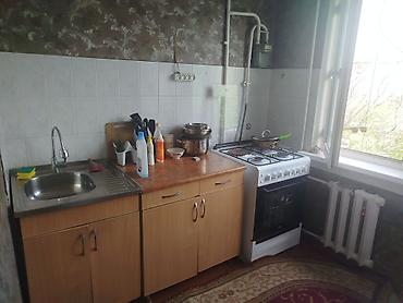 Долгосрочная аренда комнат: Сдаётся просторная комната в квартире. Описание: - Светлая комната — 9