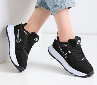 Women's Sneakers and athletic shoes: 36-40 3500 L — 2