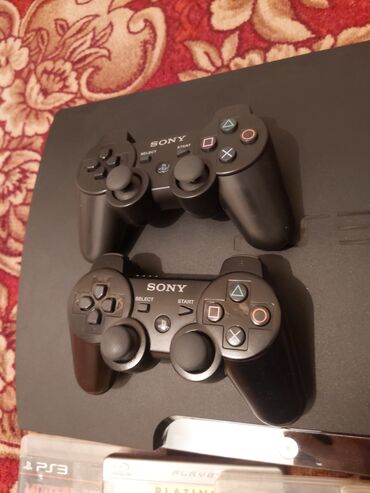 PS3 (Sony PlayStation 3): Продаю Sony ps3 на 250 Гб в отличном состоянии! В комплекте 2