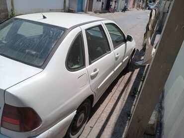 barter maşınlar: Volkswagen Polo: 1.6 л | 1997 г. Седан