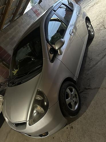 Fiat: Honda Fit: 2002 г., Хетчбек — 6