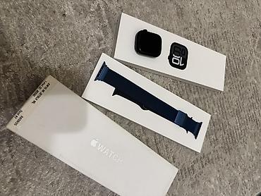 Apple Watch с корпусом в тёмном цвете + синий миланский магнитный