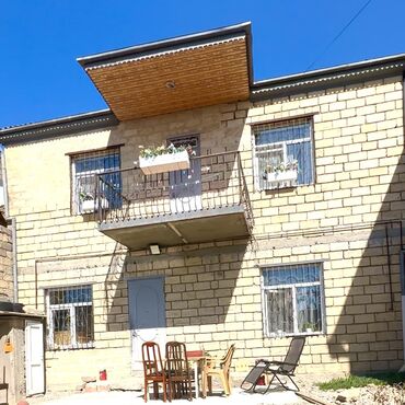 naxcivanda tecili satilan heyet evleri: 2-ая Алатава 4 комнаты, 200 м², Нет кредита, Средний ремонт