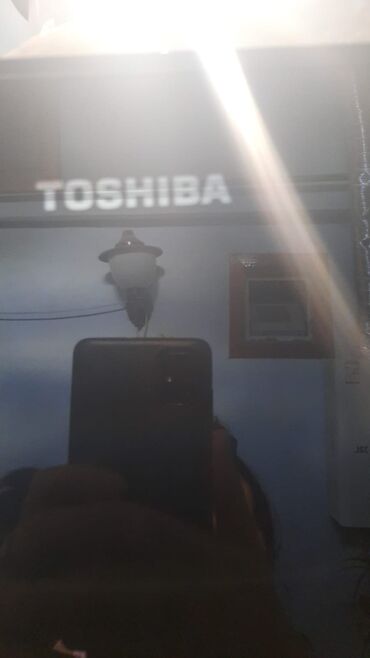 Soyuducular: İşlənmiş İkiqapılı rəng - Qara soyuducu Toshiba