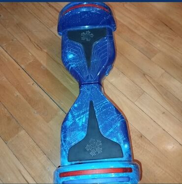 Velosiped ehtiyyat hissələri: Mavi rəngli hoverboard/giroskutər - Korpus: parlaq mavi rəng