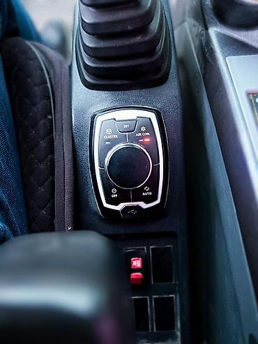 Экскаваторы: Экскаватор, Hyundai, 2017 г., Колесный — 4