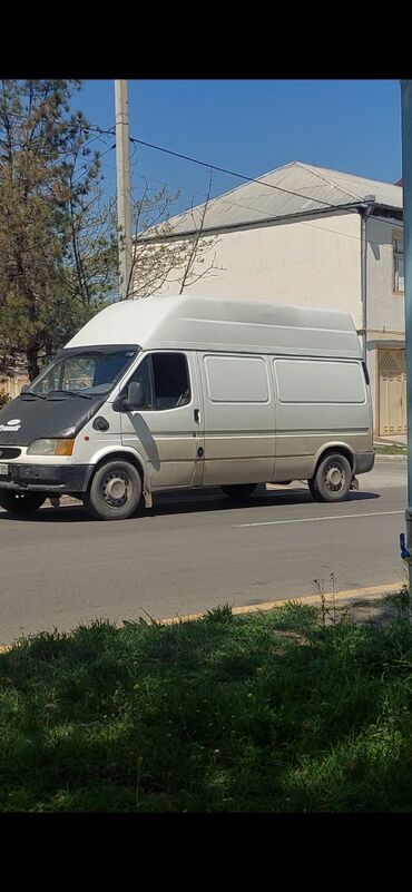 Sürücü-kuryerlər: Salam wexsi ford transit masinimla is axdariram tecrubem var cox