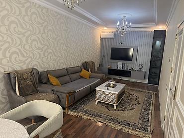 Həyət evləri və villaların satışı: Satılır: 2 mərtəbəli həyət evi - Müasir dizaynlı, dairəvi ön fasadlı — 4