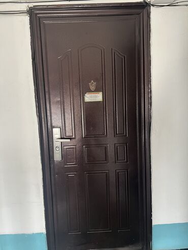 деревяный двери: Входная дверь, Металл, Правосторонний механизм, Б/у, Самовывоз