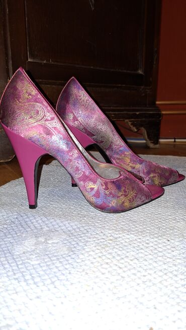 Salonke: Salonke, 39.5 — 8