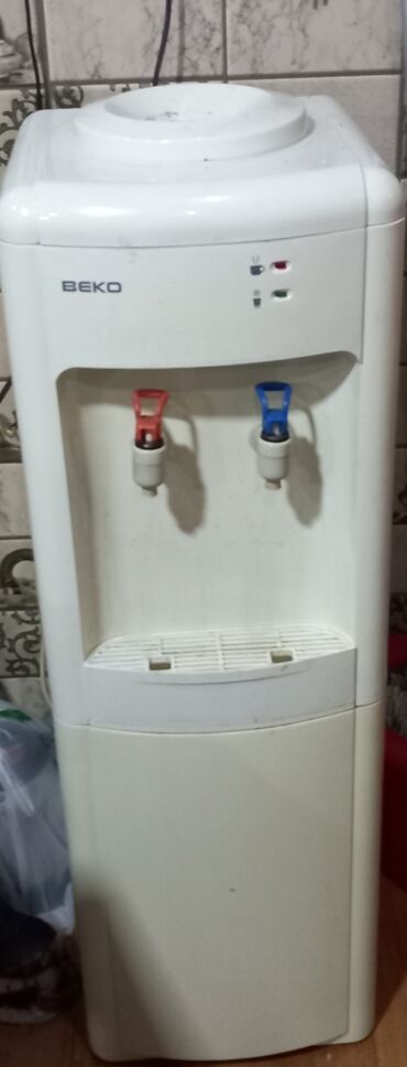 sure dispenser: Dispenser Su soyutma ilə, İşlənmiş