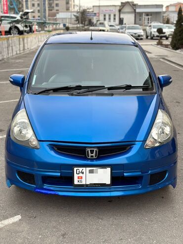 аварийное авто купить: Honda Fit: 2002 г., 1.5 л, Вариатор, Бензин, Хэтчбэк