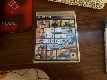 PS2 & PS1 (Sony PlayStation 2 & 1): Playstation 3 slim satılır Ps3 slim içində 18 oyun var Yanında 2 disk