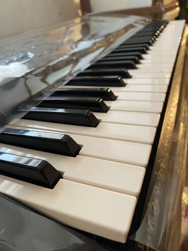 синтезатор музыкальный инструмент купить: Ямаха 630 Пользовался сам продается срочно . Запись музыки тоже