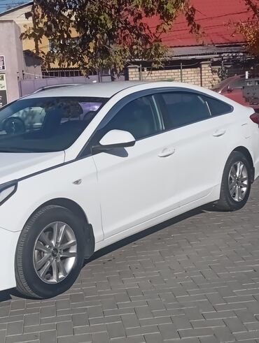 продажа митсубиси паджеро: Hyundai Sonata: 2017 г., 2 л, Автомат, Газ, Седан