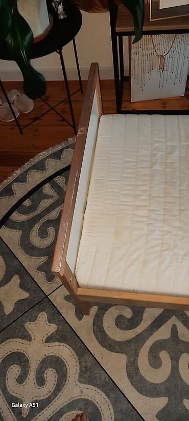 Детские односпальные кровати: Кровать детская б.у 160×70. материал дерево фирмы ikea. 5000 c — 5