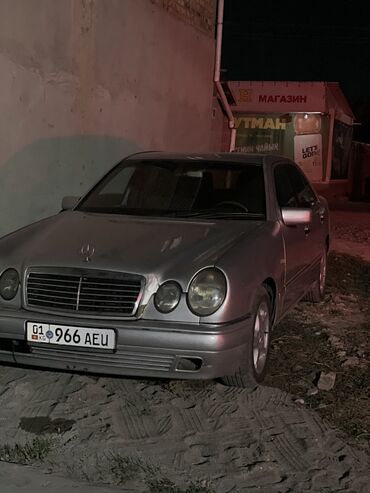 салон кабан: Mercedes-Benz E 240: 1998 г., 2.4 л, Автомат, Газ, Седан