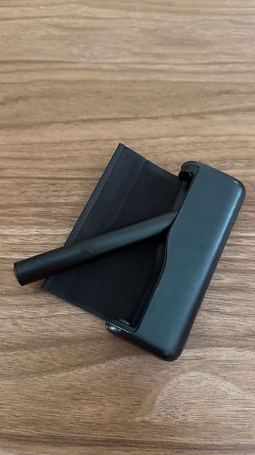 qara yubka: IQOS ILUMA PRIME elektron tütün cihazı və şarj edən futlyar - Model — 2