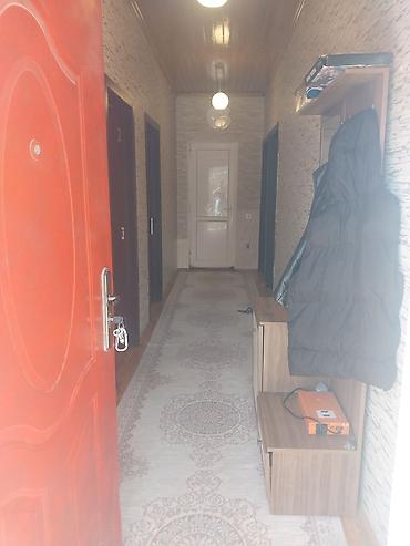 Həyət evləri və villaların satışı: Həyət evi - Tək mərtəbəli, eyvanlı giriş: pilləkənlərlə qaldırılmış — 10