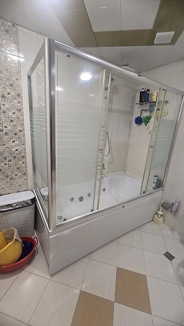 Cakuzi kabinaları: Hidromasajlı vanna-kabina - Ölçü: təxmini 2.0-m uzunluq, 1.0-m en — 2