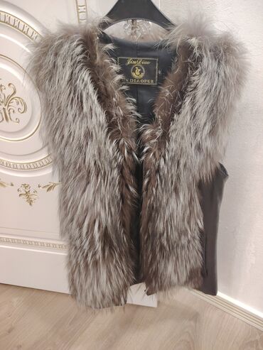 сумка на плечо: Əla vəziyyətdədir heç bir difekti yoxdu