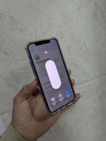 Apple iPhone: IPhone 12, 64 ГБ, Зарядное устройство, Чехол, 78 % — 2