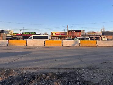 Продажа коттеджей и домов: Продаётся участок 9 соток с домом, район Дордой Моторс (ул. Дэн — 5