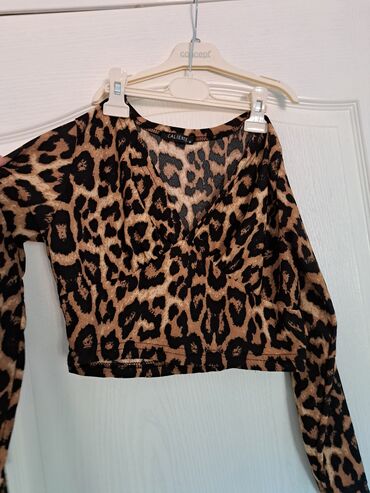 večernji topovi za žene | nova kolekcija bershka: M (EU 38), Poliester, Leopard, krokodil, zebra, bоја - Braon