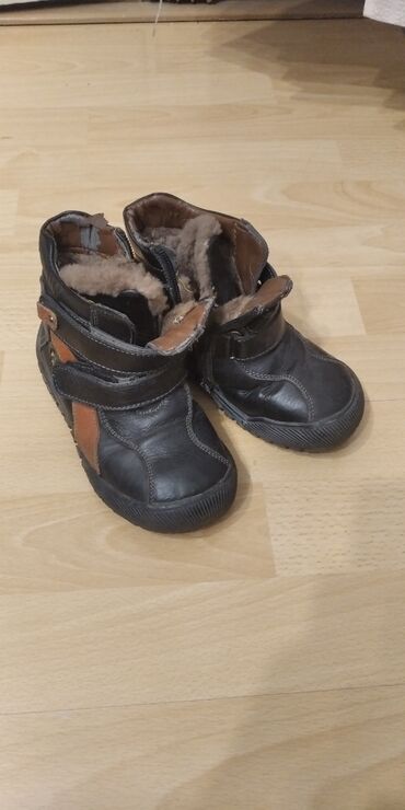 сапоги кожаные женские: Детские ботинки на мальчика, размер 29. Утепленные, подойдут на