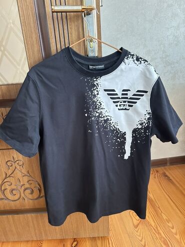 Qadın ayaqqabıları: Futbolka, Emporio Armani, XL (EU 42), rəng - Qara