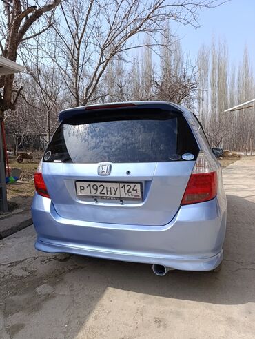 бронирование авто: Honda Fit: 2002 г., 1.3 л, Вариатор, Бензин, Хэтчбэк