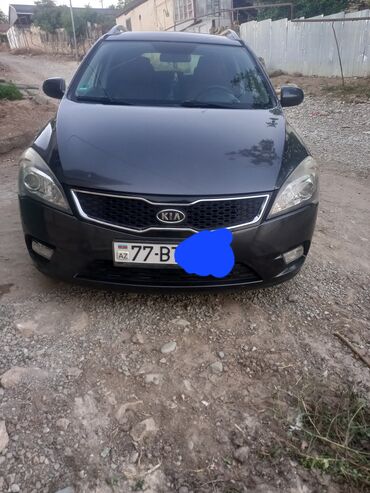 masin elanlari 2019: Kia Ceed: 1.4 l | 2012 il Sedan