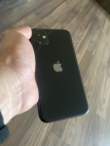 Apple iPhone: IPhone 11, Б/у, 64 ГБ, Jet Black, Зарядное устройство, Защитное стекло, Чехол, 77 %