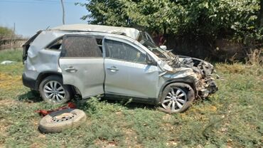 14 lük disk: Kia Sorento: 2 l | 2010 il Ofrouder/SUV