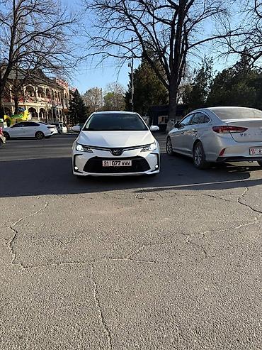 camry xv25: Toyota Corolla: 2019 г., 1.8 л, Автомат, Гибрид, Седан — 5