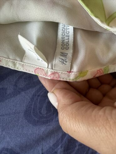 Dəstlər, kostyumlar: Qadın geyim dəsti -geyimlerin her biri 5 manatdl cox yaxsl — 40