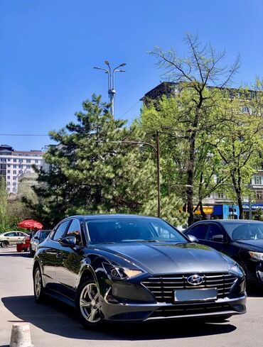 порш 911: Hyundai Sonata: 2019 г., 2 л, Автомат, Газ, Седан