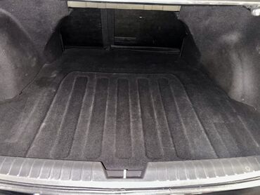 Kia: Kia Optima – qara rəng, sedan kuzov. Şəhərdaxili və magistral yollarda — 15