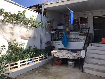 Həyət evləri və villaların satışı: Bulbule gesenesinin centralni yerde yerlesir ev. kupcasi var. her — 1