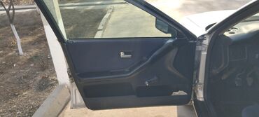 Audi: Audi 80: 1993 г., 2 л, Механика, Бензин, Седан — 8