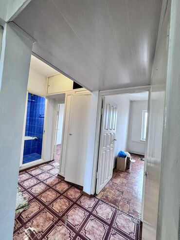 Продажа квартир: 3 комнаты, 63 м², 105 серия, 6 этаж, Косметический ремонт — 4