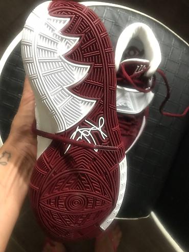 rumenilo max factor: Nike Kyrie 6 basketball sneakers. Original iz Amerike. Br 36(23cm — 5