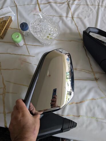 Yan və salon güzgüləri: Məhsul: Avtomobil yan güzgüləri (cüt) Xüsusiyyətlər:cütün qiymeti - — 3