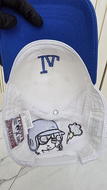 Кепки: @baldar_u4un.kg в инстаграме можете тут посмотреть видео этих вещей. 🔥 — 2