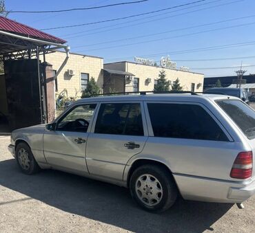 мерс 124 автомобиль: Mercedes-Benz W124: 1993 г., 2.2 л, Механика, Бензин, Универсал