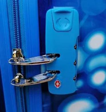 Rančevi, torbe i koferi: Dečiji putni kofer sa upečatljivim dizajnom crtanog junaka. Kofer je — 14