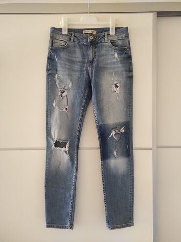 kratke pantalone sa dzepovima: Farmerke Bershka velicina 38.Vintage. Poluobim struka 37 do 40, dubina