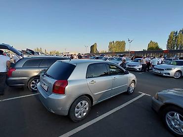 volkswagen 1990: Toyota Corolla: 2002 г., 1.8 л, Автомат, Хэтчбэк — 3