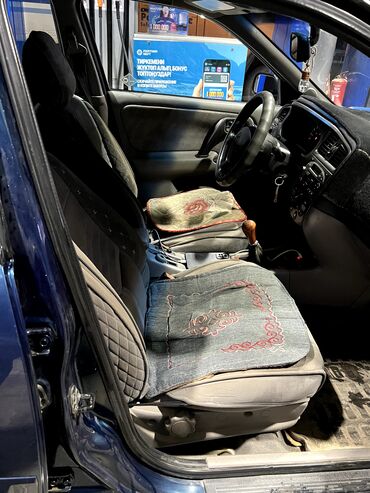 Nissan: Nissan Primera: 2000 г., 1.8 л, Механика, Бензин, Седан — 7