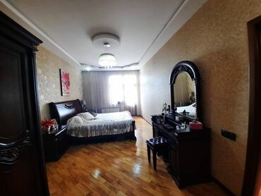 Yeni tikili: 3 otaqlı, Yeni tikili, 140 kv. m — 4